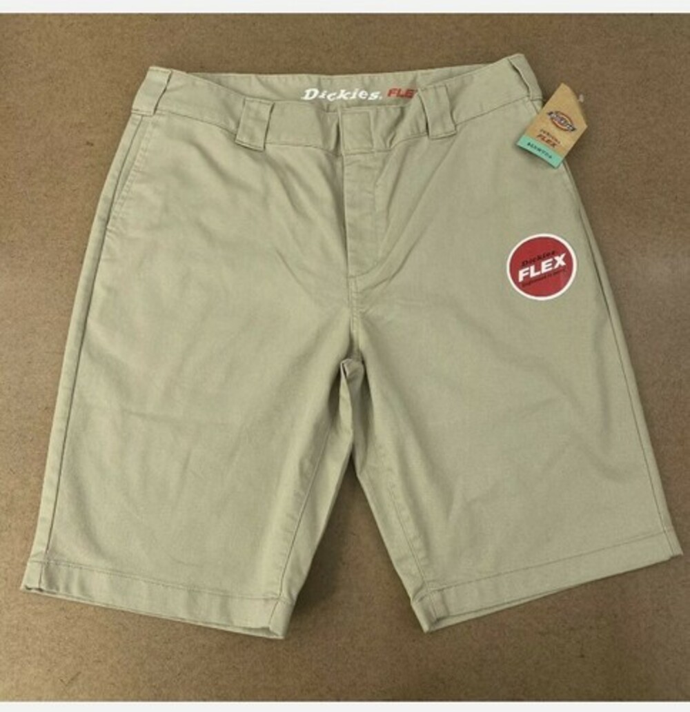 Dickies Juniors Flex Khaki Bermuda Shorts Size 15/32 Flex Utility Twill NWT